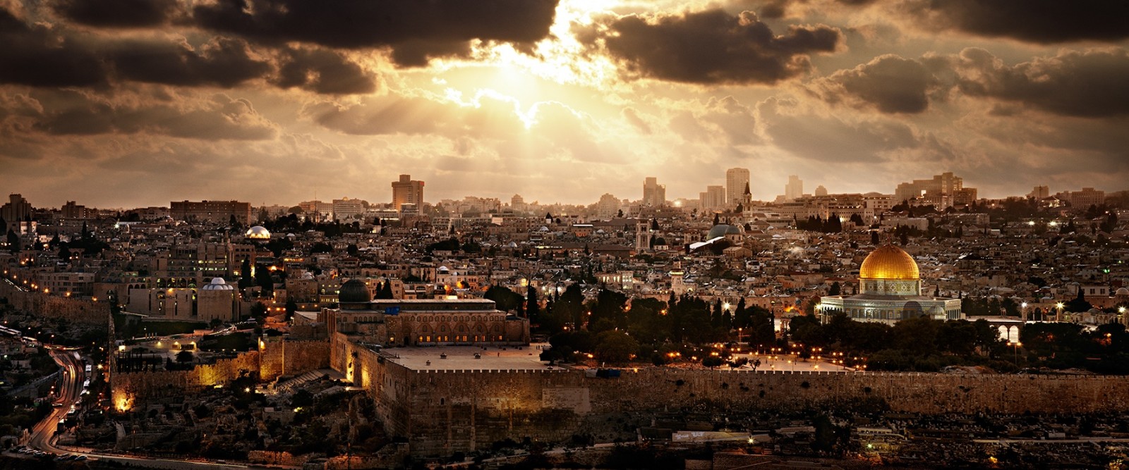 مؤتمر بيت المقدس يدعو جماهير الأمتين العربية والإسلامية لشد الرحال إلى القدس