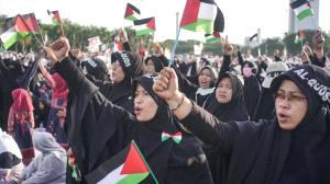 جاكارتا: 80 ألف متظاهر يدعون لمقاطعة المنتجات الأمريكية ردًا على إعلان ترمب بشأن القدس