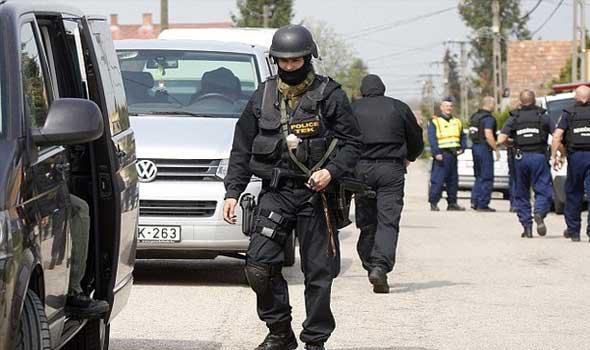 رجل يقتل 5 أشخاص ويصيب 20 في إطلاق نار في مقهى بصربيا