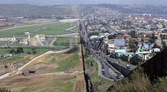 وكالة الجمارك وحماية الحدود الأمريكية تطلب أفكاراً للجدار الحدودي مع المكسيك
