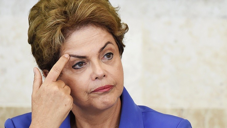 Brazilian President Dilma Rousseff speaks during meeting of the Vocational Education Project for Young People, the Pronatec, at Planalto Palace in Brasilia on July 28, 2015. Seeking to improve her popularity, currently about 7% of the population considered good or excellent, the President Rousseff will launch a campaign on social medias with videos that show the action of her government. AFP PHOTO / EVARISTO SA