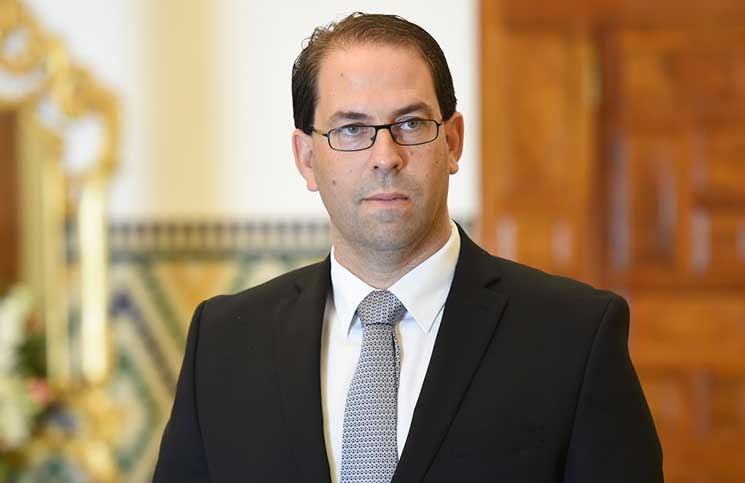 رئيس الحكومة التونسية يخفّض رواتب وزرائه 30٪ في خطوة قد تمهد للتقشّف