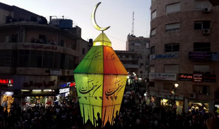 الحكومة : دوام الموظفين خلال رمضان من التاسعة صباحا حتى الثانية