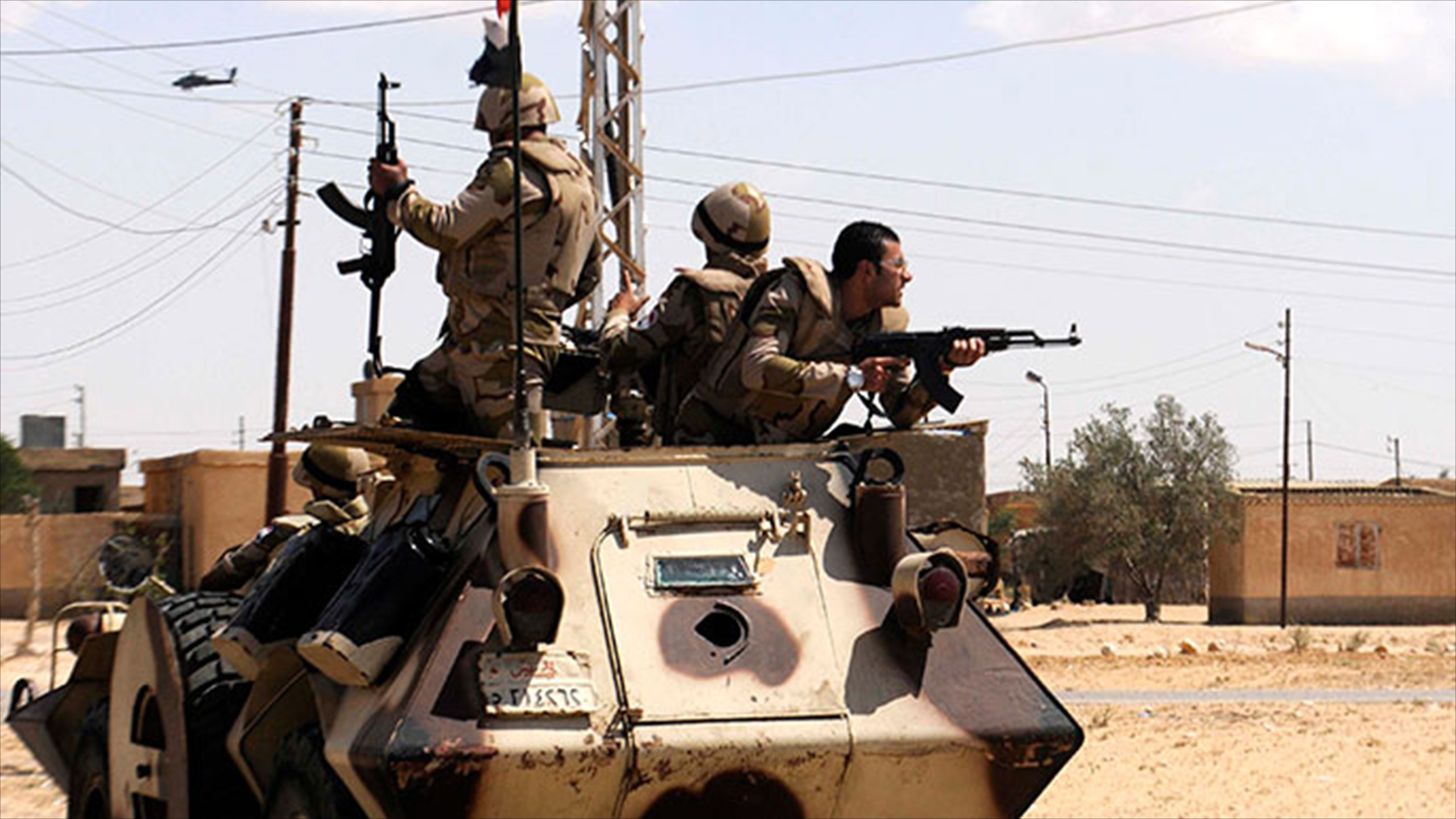 استشهاد واصابة 15 عسكريا مصريا في هجوم إرهابي شمال سيناء