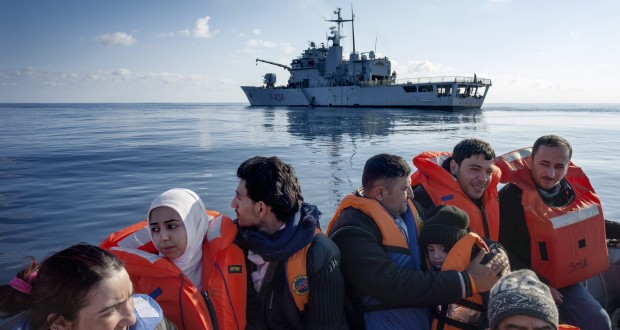 تركيا توافق على استقبال مهاجرين من اليونان