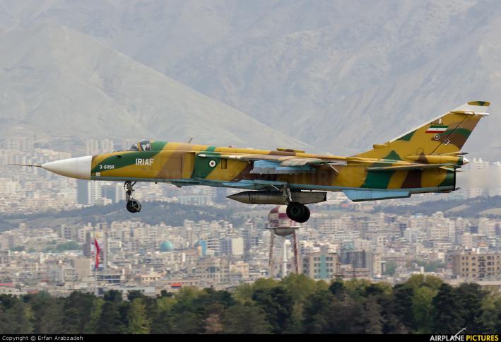 تحطم طائرة مقاتلة إيرانية