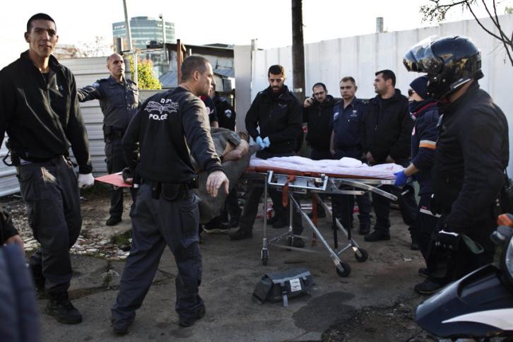 إصابة إسرائيلي طعنا جنوب تل أبيب