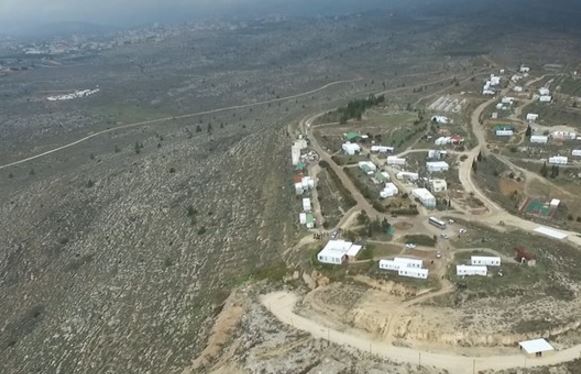 “عـمـونـا” بـيـن الاخـلاء والاسـتـيـطـان