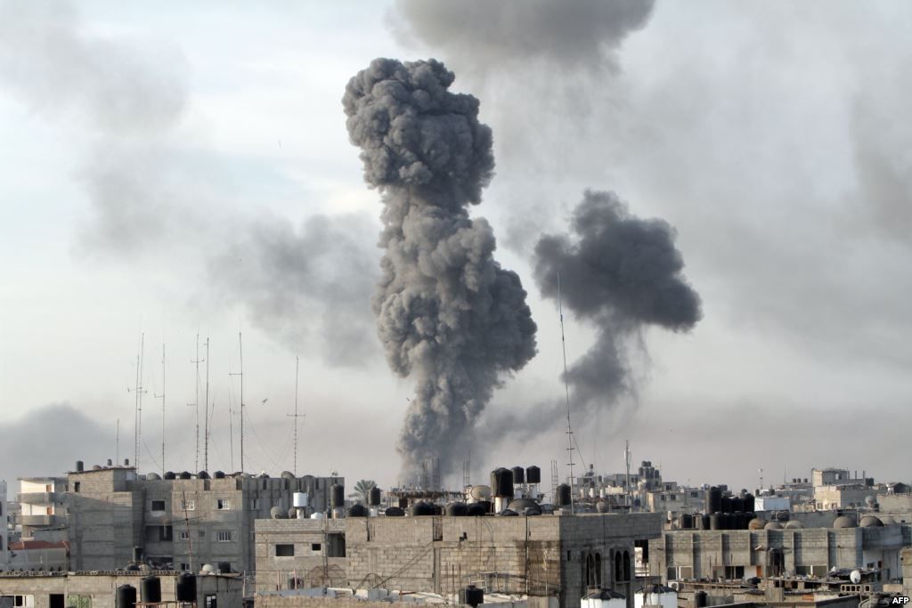 طائرات الاحتلال تشن 3 غارات على مدينة غزة