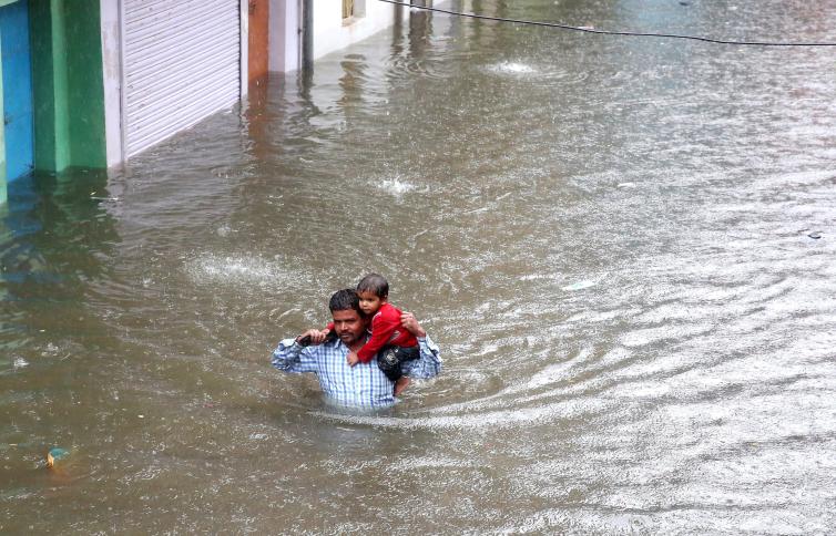 15 قتيلًا في فيضانات وسط الهند
