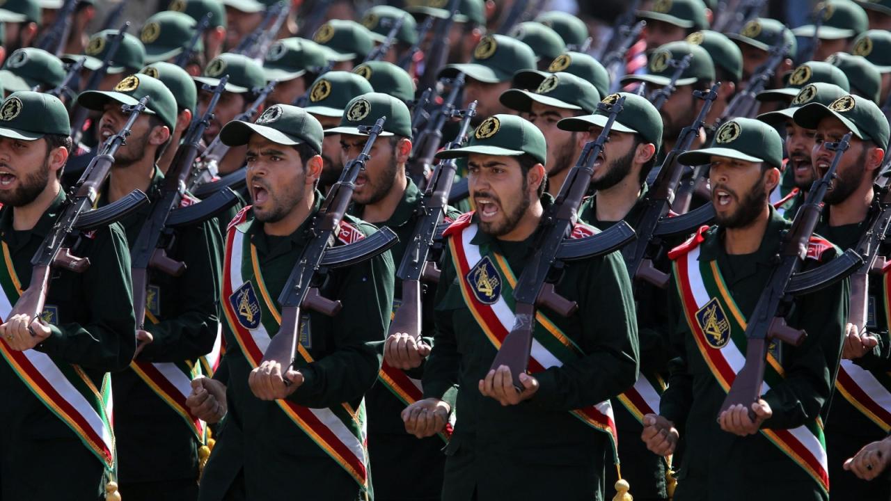 إيران تحشد قواتها لشن هجمات في اقليم كردستان العراق