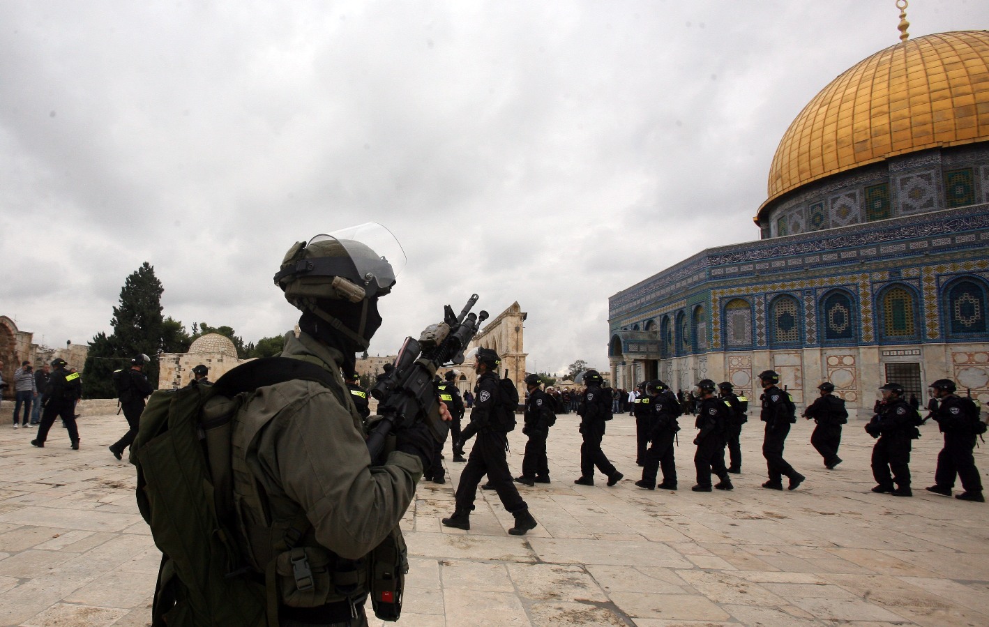 الاحتلال يعتقل ناشطا من القدس