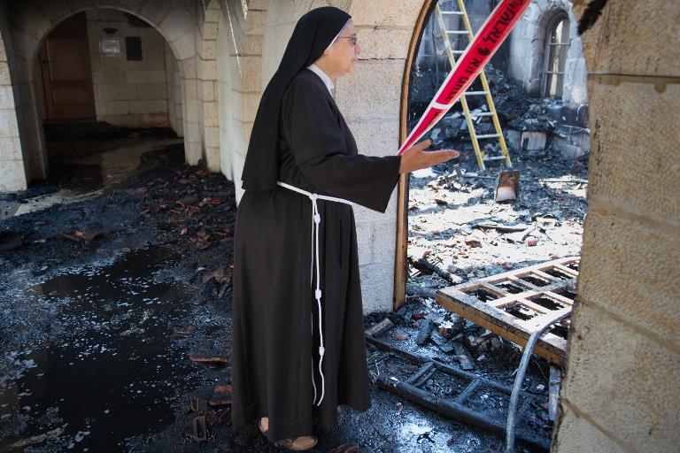 تقرير: تعرض 53 مسجدا وكنيسة في إسرائيل للتخريب منذ عام 2009 و 9 لوائح اتهام فقط قدمت ضد المشتبه بهم
