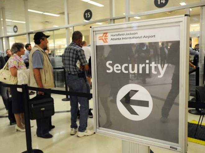 أميركا تضع شروطا جديدة أمام دخول مواطني الدول المشمولة بقرار حظر السفر