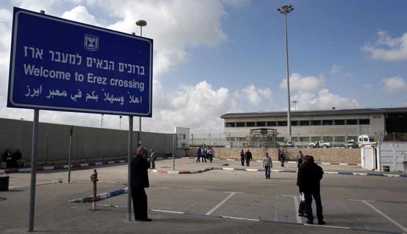 “هيومن رايتس ووتش” تطالب برفع حظر السفر من والى غزة
