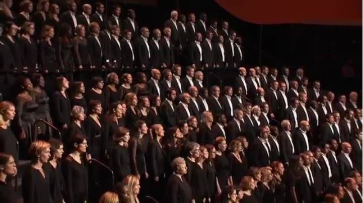 300 موسيقار يجتمعون من أنحاء العالم لأداء الموشح الأندلسي”لما بدى يتثنى”