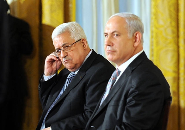 صحيفة إسرائيلية: نتنياهو يعلن استعداده للقاء الرئيس عباس في مصر