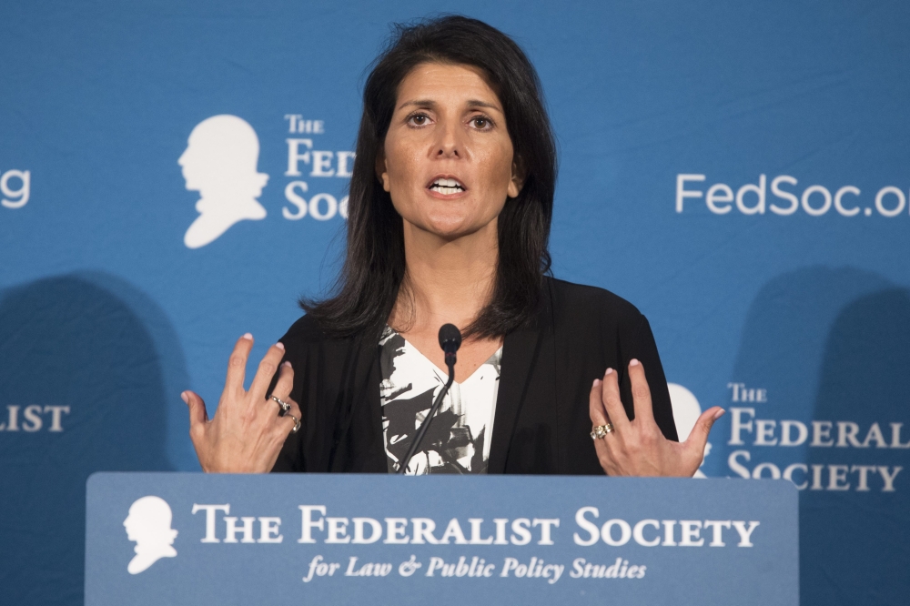 epa05637158 Governor of South Carolina Nikki Haley delivers remarks at the Federalist Society's 2016 National Lawyers Convention in Washington, DC, USA, 18 November 2016. EPA/MICHAEL REYNOLDS