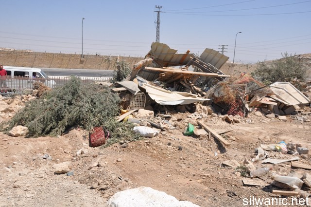 القدس: الاحتلال يقتحم “العيسوية” مجددا ويجرف أرضيّة أساس لمبنى